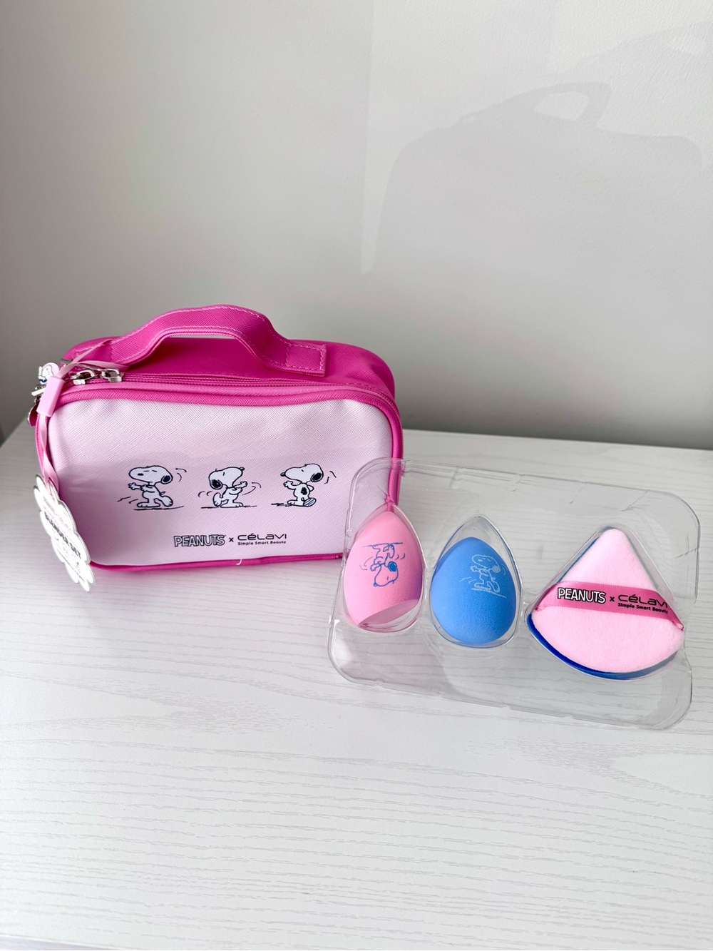 Peanuts x Celavi Pink Snoopy Blender Set with  Cosmetic Case